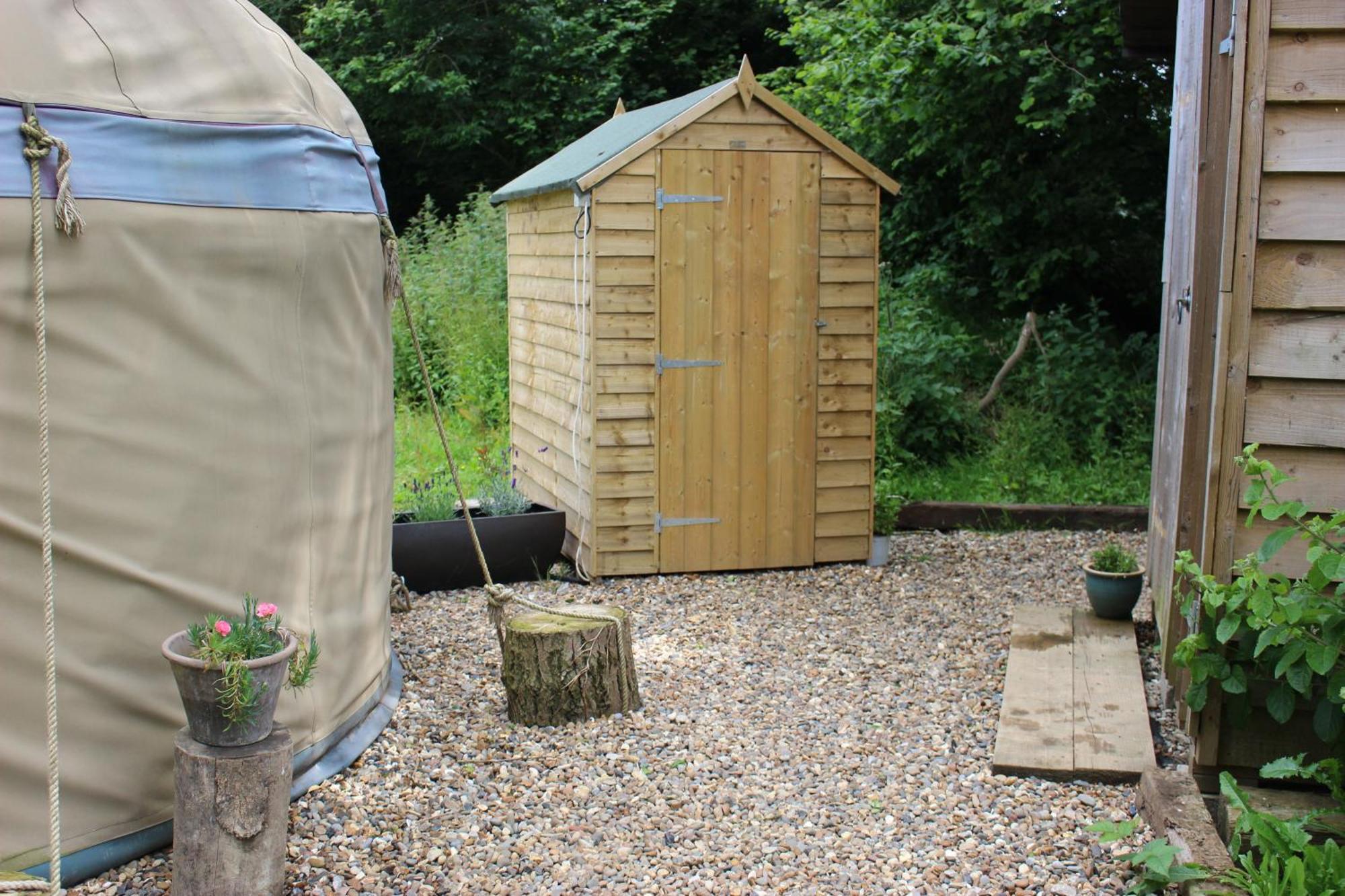 The Yurt At Worcesters Farm Canterbury Exterior photo